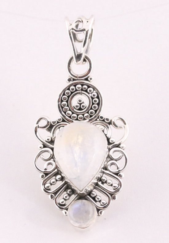 Opengewerkte zilveren hanger met regenboog maansteen afbeelding 1