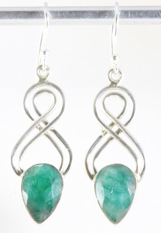Lange opengewerkte zilveren oorbellen met smaragd afbeelding 1