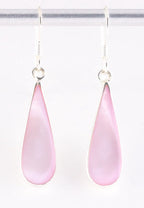 Druppelvormige zilveren oorbellen met roze parelmoer afbeelding 1