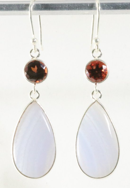 Zilveren oorbellen met blauwe lace agaat en granaat afbeelding 1