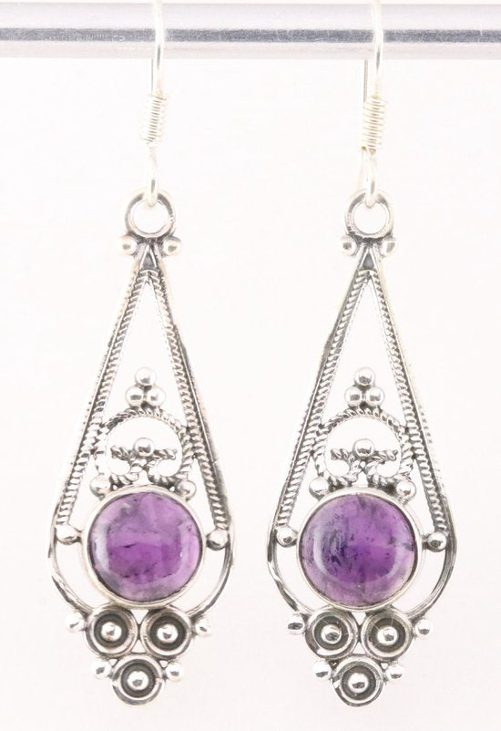 Lange opengewerkte zilveren oorbellen met amethist afbeelding 1