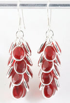 Trosvormige zilveren oorbellen met robijn afbeelding 1