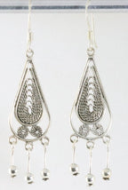 Lange fijne zilveren filigrein oorbellen afbeelding 1