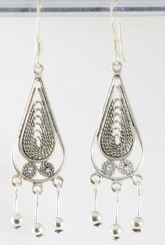 Lange fijne zilveren filigrein oorbellen afbeelding 1