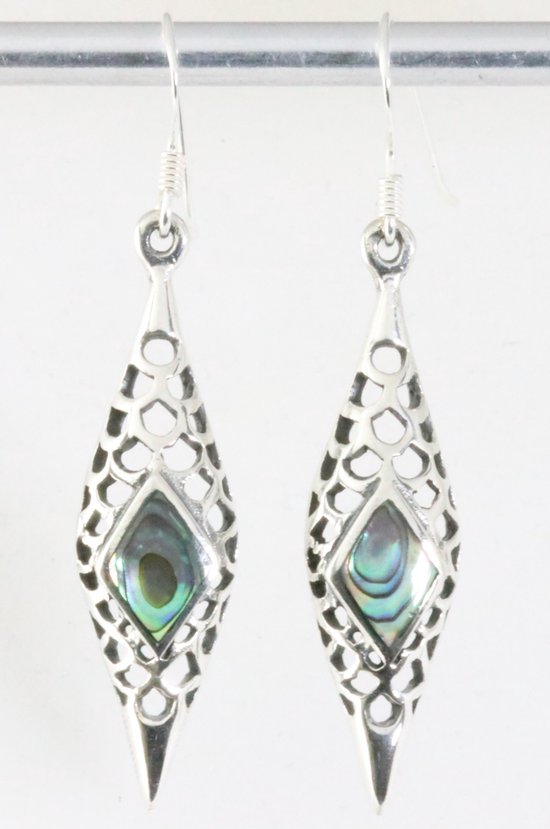 Opengewerkte zilveren oorbellen met abalone schelp afbeelding 1