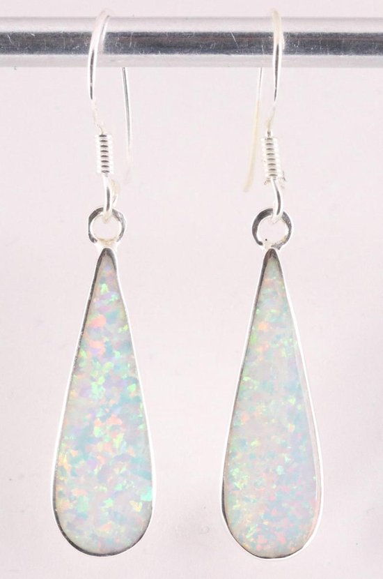 Druppelvormige zilveren oorbellen met welo opaal afbeelding 1
