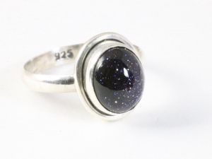 24559 Fijne zilveren ring met blauwe zonnesteen