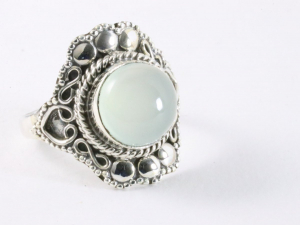 25519 Bewerkte zilveren ring met aqua chalcedoon