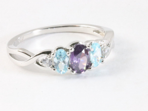 25688 Hoogglans zilveren ring met amethist, aquamarijn en witte topaas