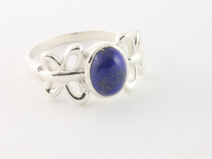 21993 Opengewerkte zilveren ring met lapis lazuli
