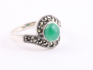 22015 Zilveren ring met groene onyx en marcasiet