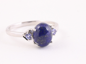 22361 Zilveren ring met lapis lazuli en tanzaniet 