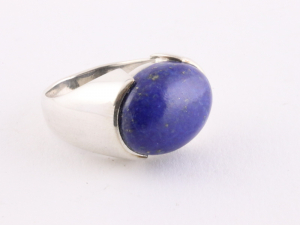 22381 Zilveren ring met lapis lazuli