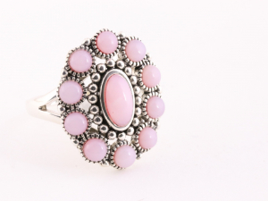 22711 Opengewerkte zilveren ring met roze opaal