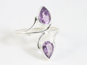 25484 Fijne zilveren ring met amethist