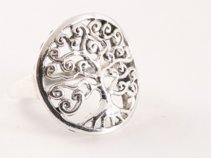 24037 Ronde opengewerkte zilveren ring met levensboom