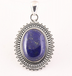 42441 Bewerkte zilveren hanger met lapis lazuli
