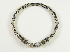 30579 Zware zilveren armband met koningsschakel