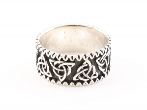 23336 Zilveren ring met oneindige knoop
