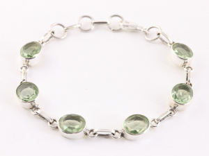 31921 Zilveren armband met groene amethist
