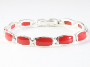 32519 Hoogglans zilveren armband met rode koraal steen
