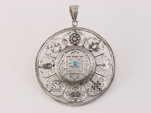 41349 Traditionele zilveren hanger met Tibetaanse gelukssymbolen en turkoois