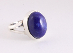 22701 Zilveren ring met lapis lazuli