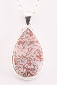 42632+HK Druppelvormige zilveren hanger met roze Rosetta jaspis aan ketting