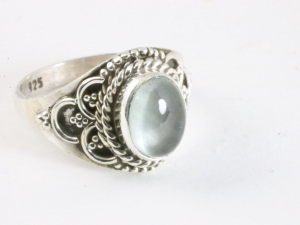 25002 Bewerkte zilveren ring met aquamarijn