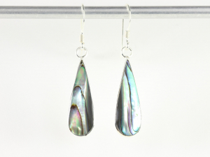 51133 Druppelvormige zilveren oorbellen met abalone schelp