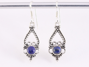 51321 Fijne opengewerkte zilveren oorbellen met lapis lazuli