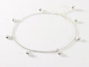 61064 Fijne zilveren enkelband met schelpjes