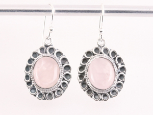 53116 Bewerkte zilveren oorbellen met rozenkwarts