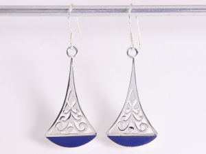 53512 Lange opengewerkte zilveren oorbellen met lapis lazuli