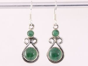 53993 Opengewerkte zilveren oorbellen met jade