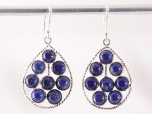 54142 Opengewerkte zilveren oorbellen met lapis lazuli
