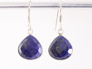 54161 Fijne druppelvormige zilveren oorbellen met lapis lazuli