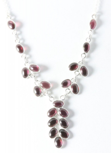 10753 Zilveren ketting met granaat