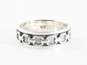 24877 Zilveren geluksring met anker patroon