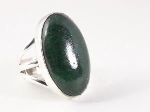 24383 Grote ovale zilveren ring met jade