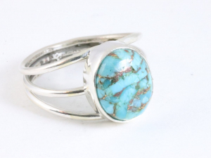 24836 Opengewerkte zilveren ring met blauwe koperturkoois