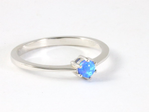 25456 Fijne hoogglans zilveren ring met Australische opaal