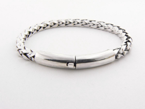 30417-18cm Gevlochten zilveren armband met kliksluiting - pols 18 cm