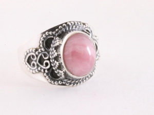 22750 Bewerkte zilveren ring met rhodochrosiet