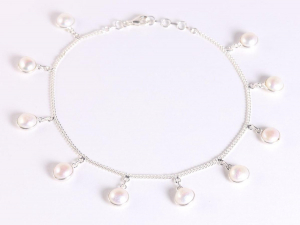 61190 Zilveren enkelband met witte zoetwater parels