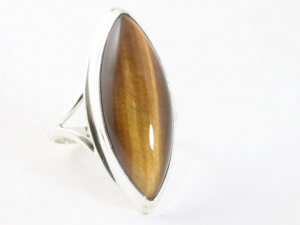 25116 Langwerpige hoogglans zilveren ring met tijgeroog