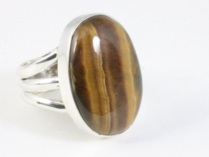 24945 Grote ovale zilveren ring met tijgeroog