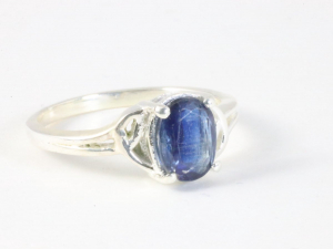 24423 Fijne hoogglans zilveren ring met kyaniet