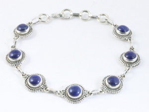 32596 Bewerkte zilveren armband met lapis lazuli