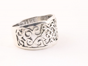 23732 Opengewerkte zilveren ring